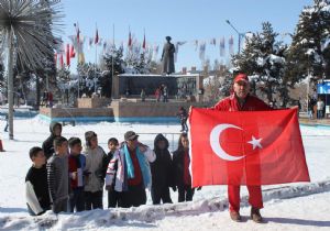 Milli amigoya ayıp ettiler